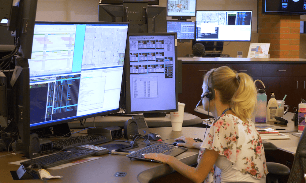 Emergency call handler 2 New system could improve emergency service response in a crisis