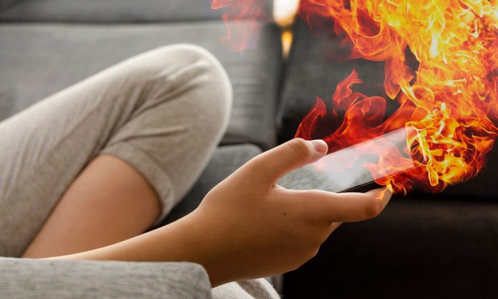 How to avoid overheating your device in extreme temperatures