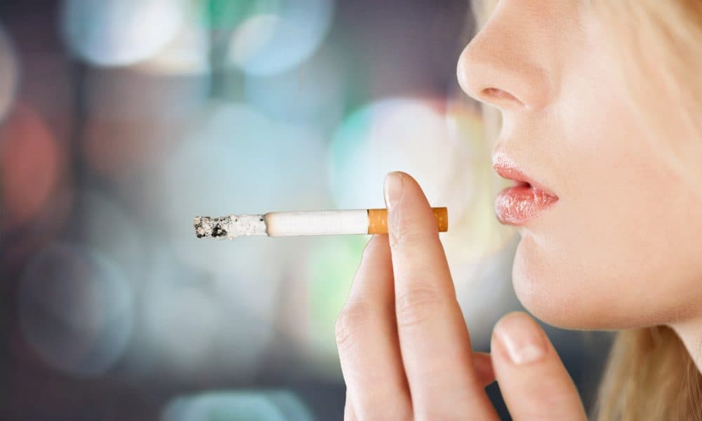 Researchers develop ‘smart necklace’ to help smokers quit