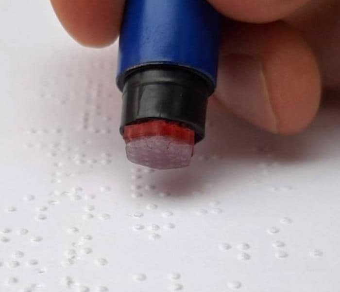 Low-Res_tip_and_braille Researchers develop sensory pen which can read braille
